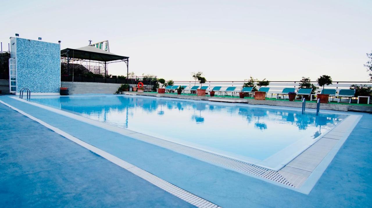 Grand Hotel Ambasciatori Wellness & Spa Chianciano Terme Exterior foto