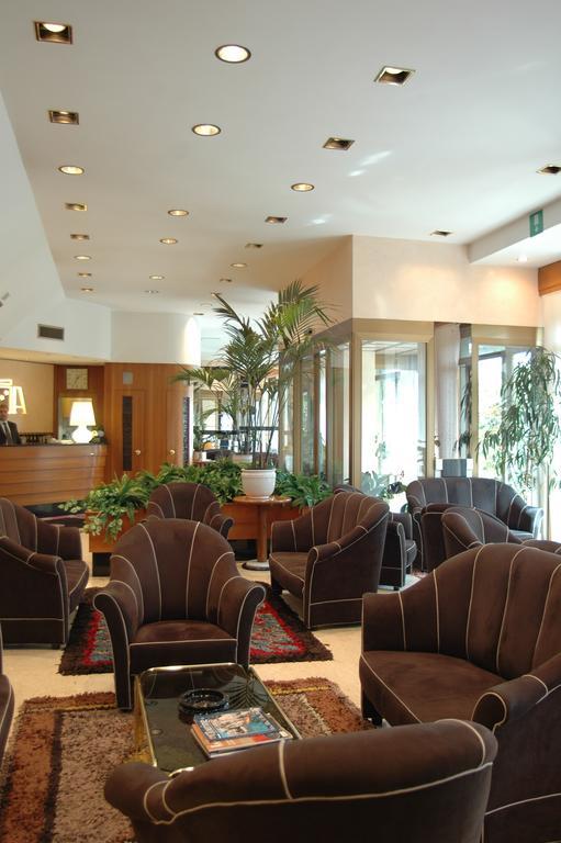 Grand Hotel Ambasciatori Wellness & Spa Chianciano Terme Exterior foto