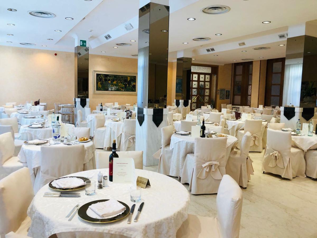 Grand Hotel Ambasciatori Wellness & Spa Chianciano Terme Exterior foto