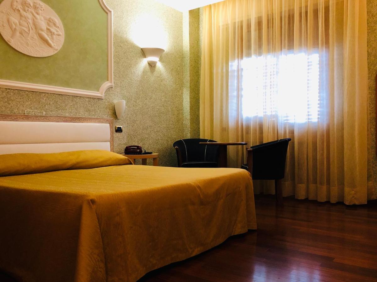 Grand Hotel Ambasciatori Wellness & Spa Chianciano Terme Exterior foto